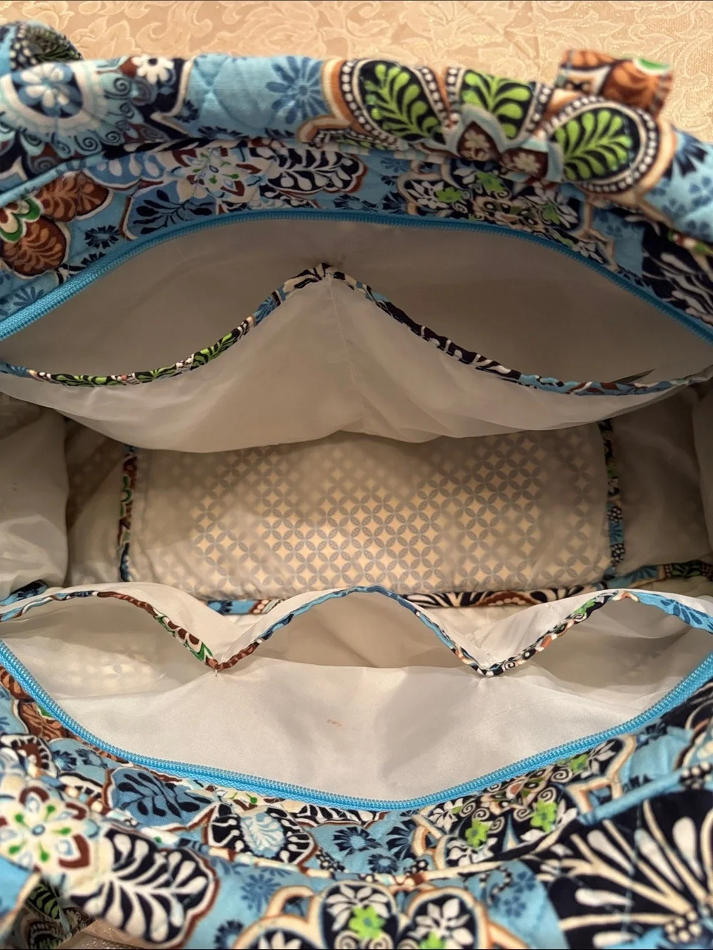 Vera Bradley stylish quilted
